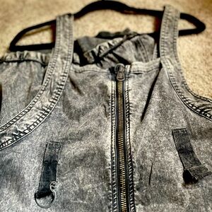 Free people movement fast track 1 pc. Jumpsuit cargofront zipper
Sz. S